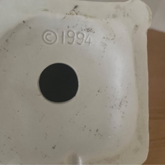 Grandeur Noel Snow Flake Village Hotel and Jeweler Christmas Hand Painted 1994 - Picture 9 of 14